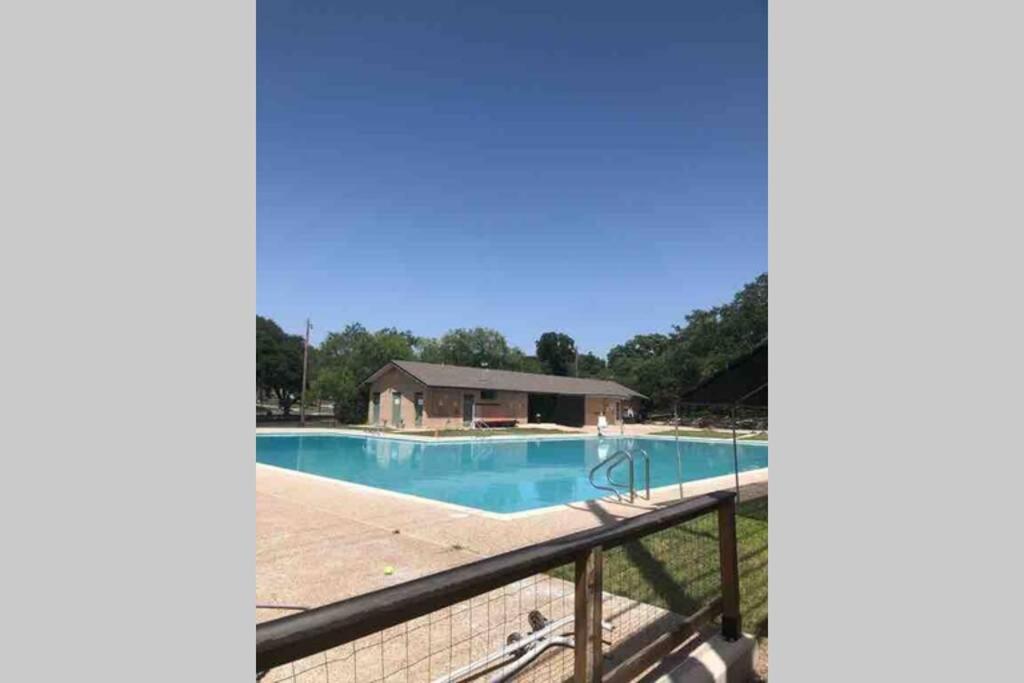 Villa Cyc Eclectic Back House With Bbq Gazebo San Antonio Exterior foto