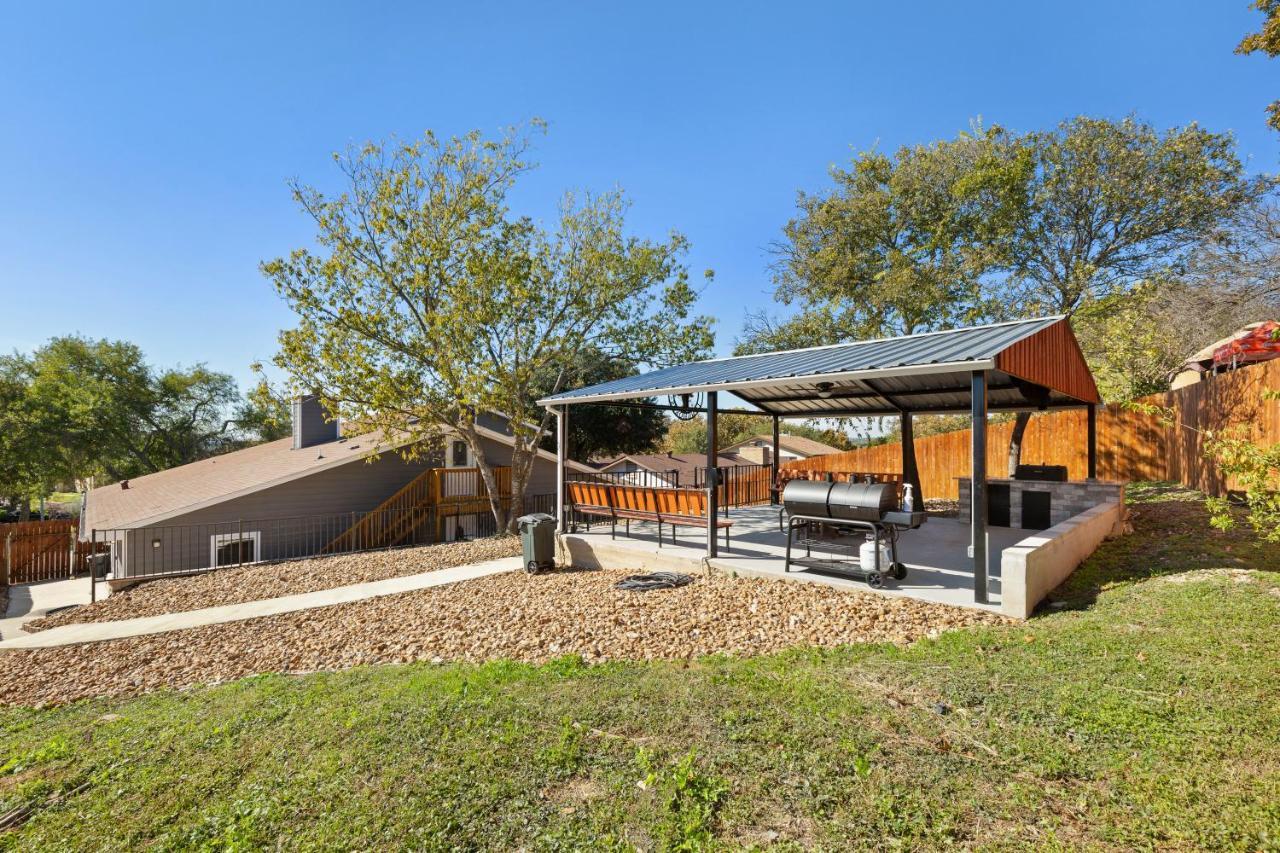 Villa Cyc Eclectic Back House With Bbq Gazebo San Antonio Exterior foto