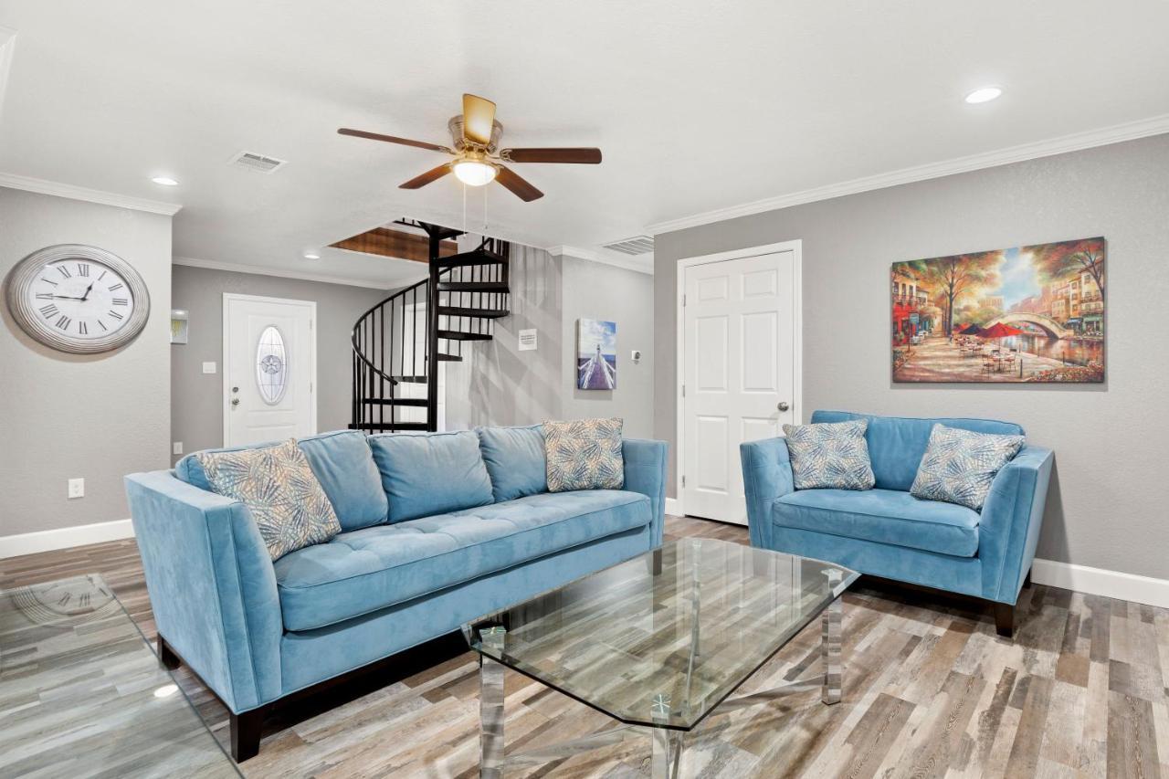 Villa Cyc Eclectic Back House With Bbq Gazebo San Antonio Exterior foto